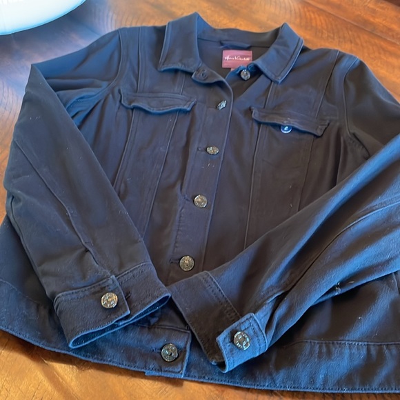 Black short Gloria Vanderbilt jacket /size medium - Picture 2 of 4